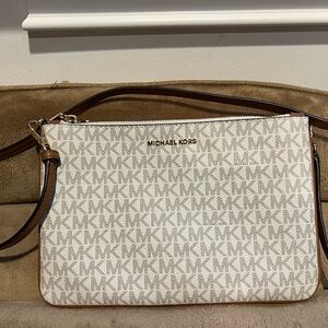 Michael Kors Logo Crossbody
